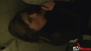 Lulu blowjob in the pub by Jose Adiction - porn video