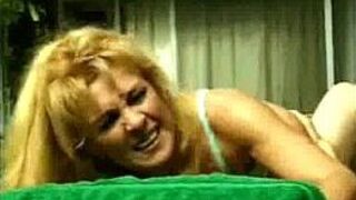 Anal Sex at the pool - porn video