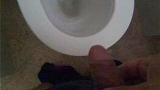 Pissing and jercking - porn video