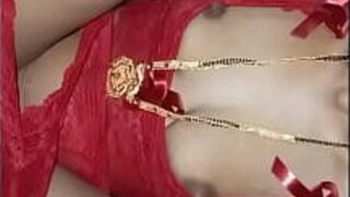 Indian Desi Bhabhi separated from her husband late at night - porn video