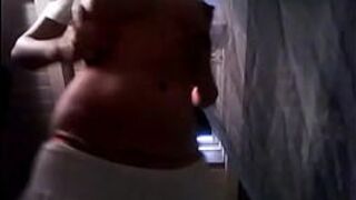 hot chick dancing - porn video